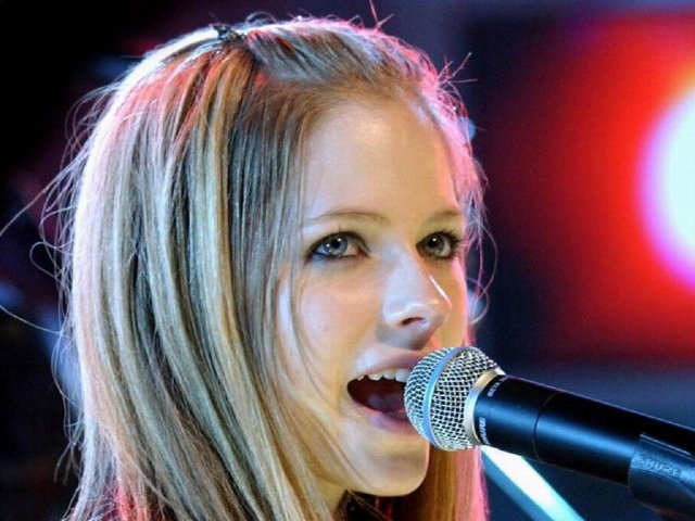 Avril-Lavigne-1.JPG, 114 KB